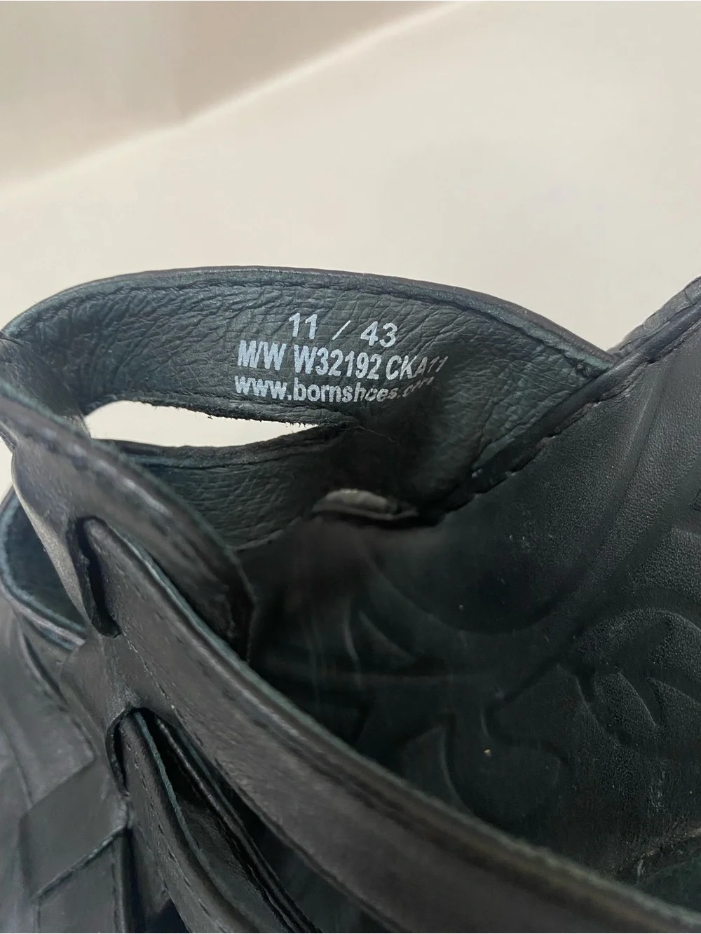 BORN Tinka Black leather platform Wedge Sandals with woven texture heel Size 11